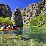 In With Balcony, Air Conditioning, Wifi 858-3 자다르