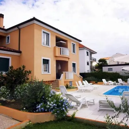 In With Balcony, Air Conditioning, Wifi 858-3 *